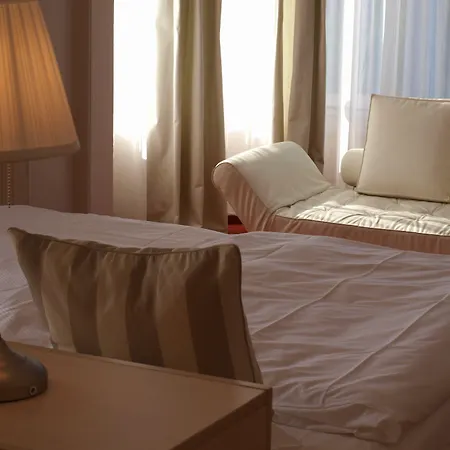 托斯卡纳别墅酒店 3* 蒙特勒