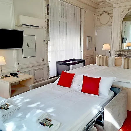 Отель Toscane 3*
