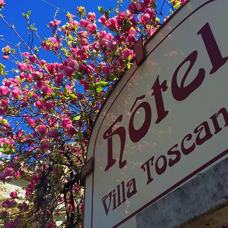 Toscane מלון מונטרה
